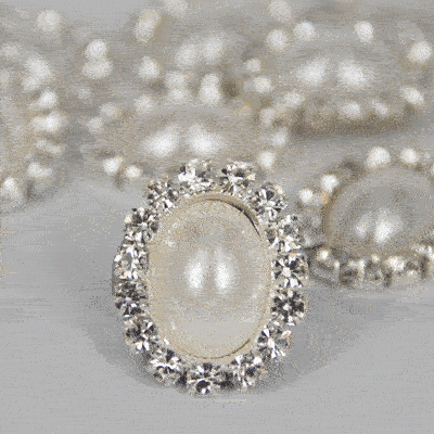 Oval Pearl & Diamante Flat Back