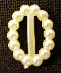 Cream Oval Pearl Buckle