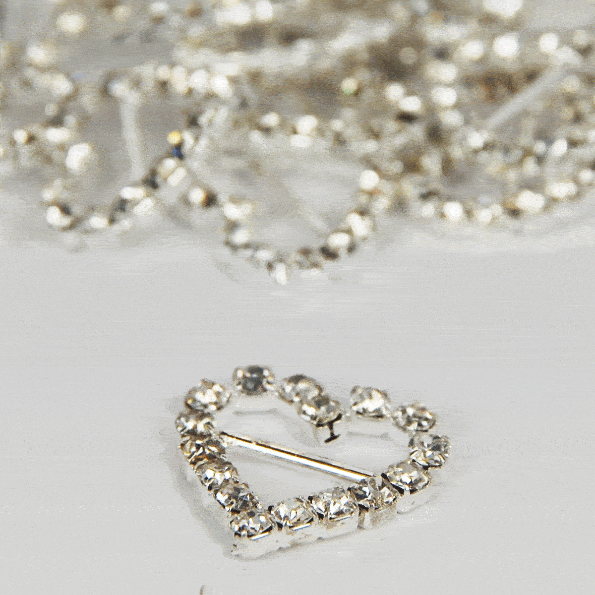 Diamante Heart Buckle - Horizontal Bar