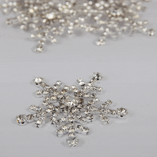 Snowflake-Diamante-Flat-Back