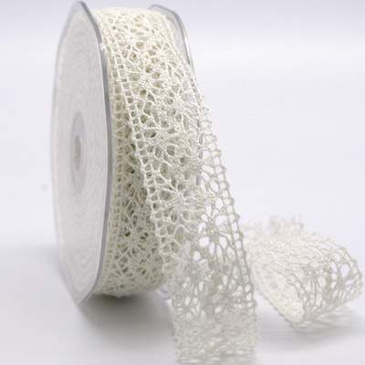 vintage-lace-cream